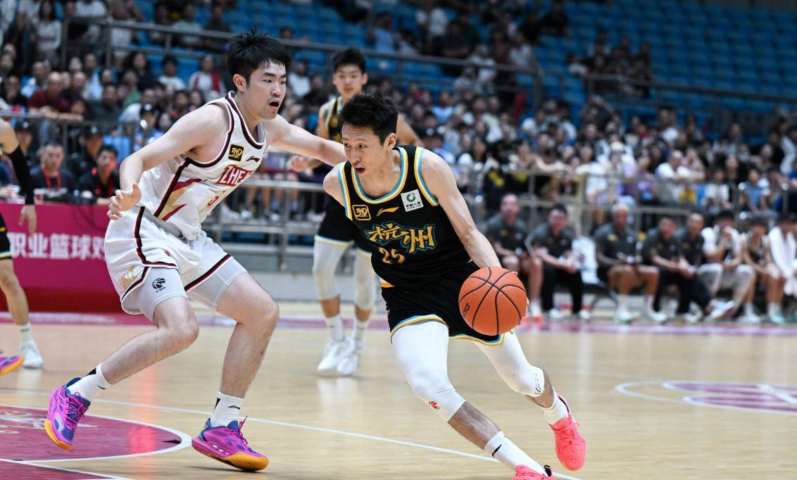 关于CBA季后赛清晨再迎强敌；底特律活塞状态回暖；主帅态度——管理层满意；数据趋势出现新变化的信息-皇冠体育